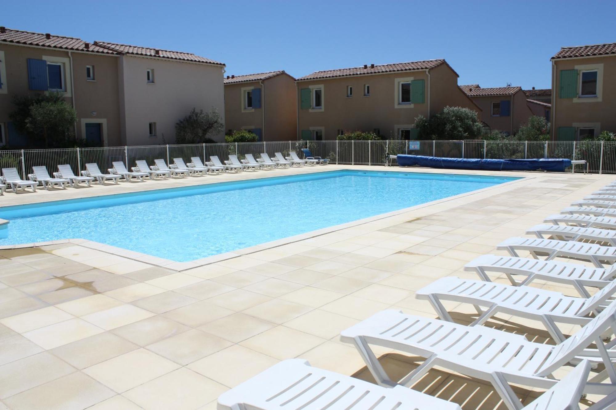 Charming Rental With Shared-Pool In The Alpilles. 무리에 외부 사진